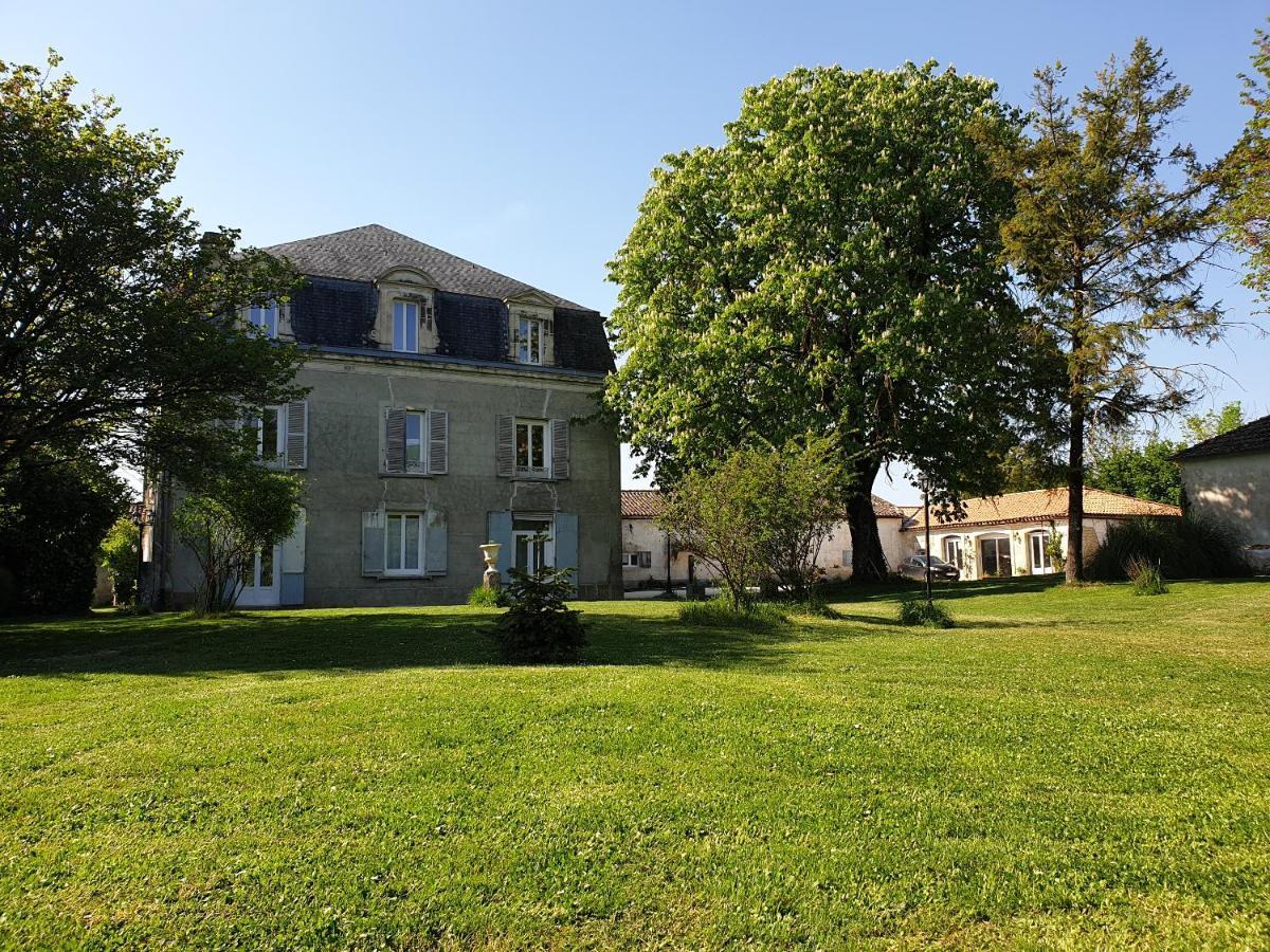 Chateau De Champblanc Cherves-de-Cognac Exterior photo
